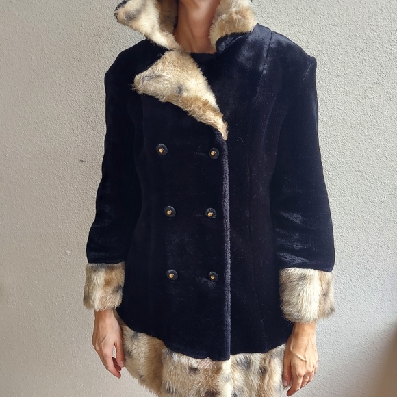 Stunning Faux Fur Mod 60s Pea Coat - Picture 6 of 10